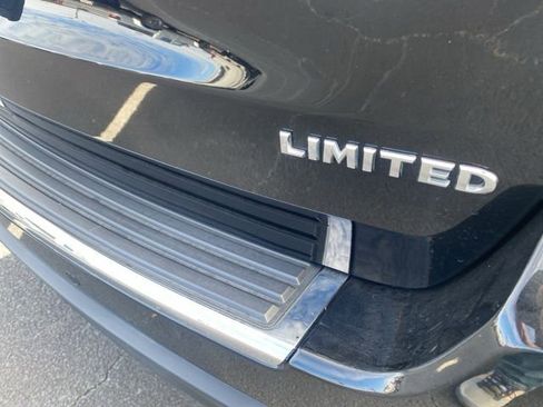 Used 2020 Jeep Grand Cherokee Limited w/ Luxury Group II image 37