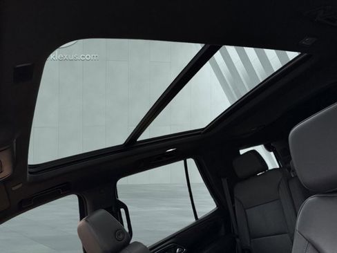 Used 2022 Chevrolet Tahoe LT w/ LT Signature Package image 20