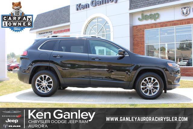 Used 2019 Jeep Cherokee Latitude Plus w/ Cold Weather Group AWD/4WD image 1