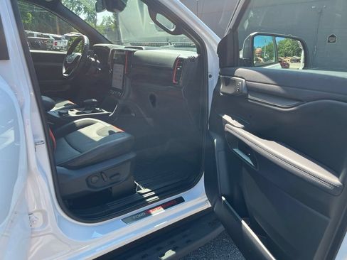 Used 2025 Ford Ranger Raptor AWD/4WD image 15