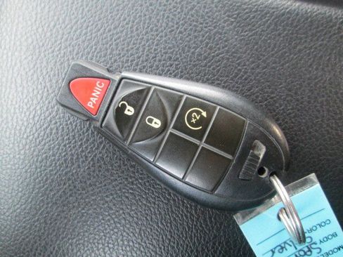 Used 2015 RAM 1500 Sport w/ Remote Start & Security Group image 21