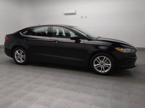 Used 2018 Ford Fusion SE w/ Fusion SE Technology Package image 11