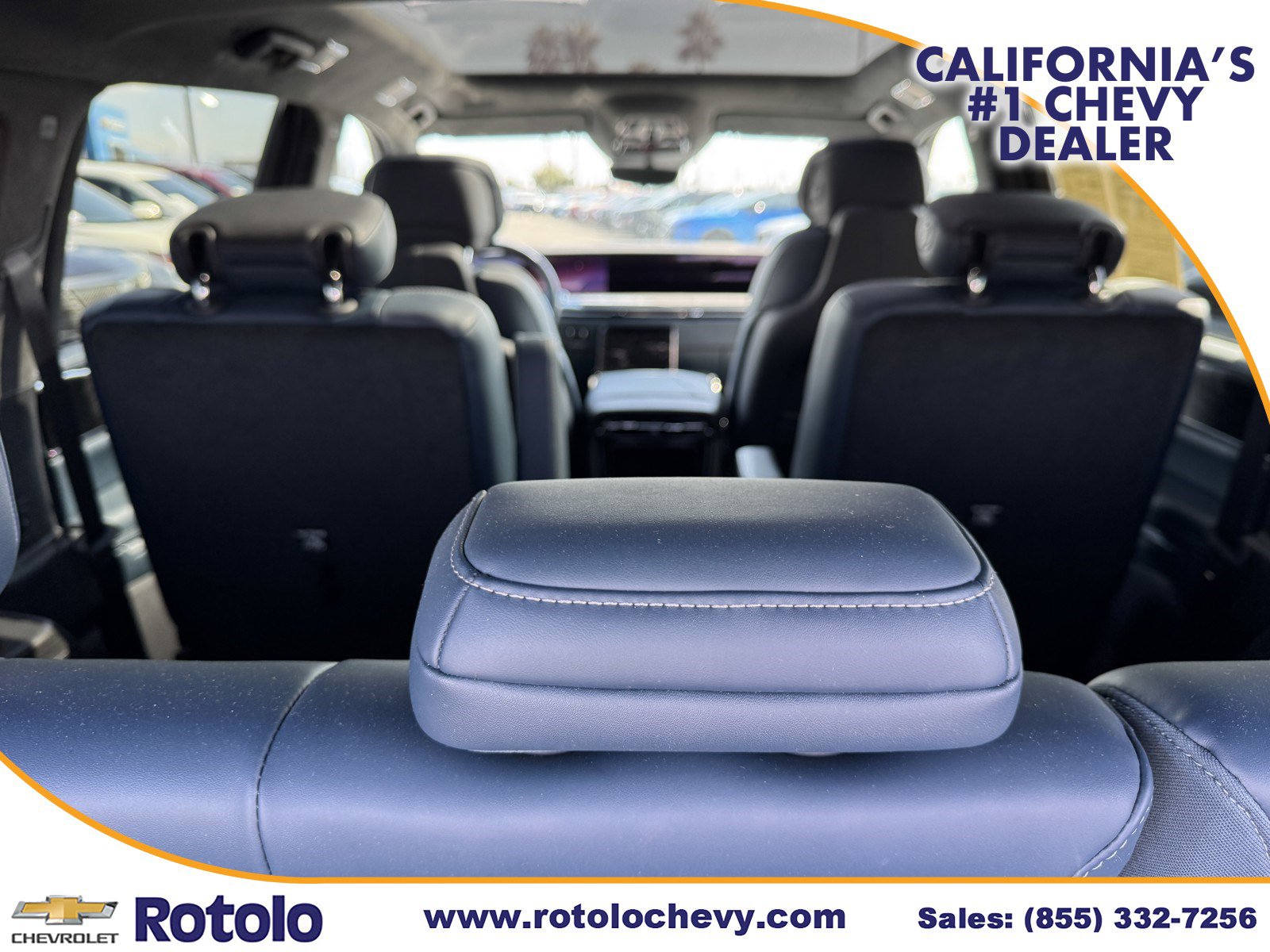 Used 2025 Cadillac Escalade IQ Luxury 2 w/ LPO, Premium Carpet Package AWD/4WD image 13