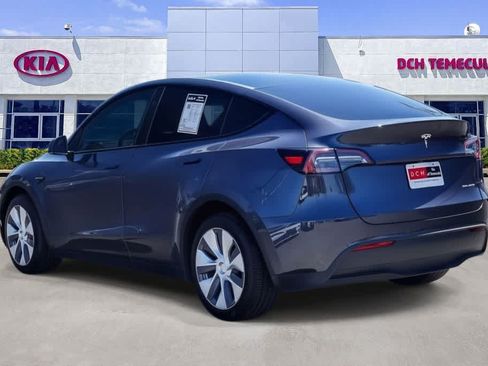 Used 2024 Tesla Model Y Long Range AWD/4WD image 6
