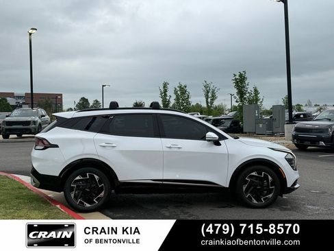 Certified 2025 Kia Sportage SX FWD image 9