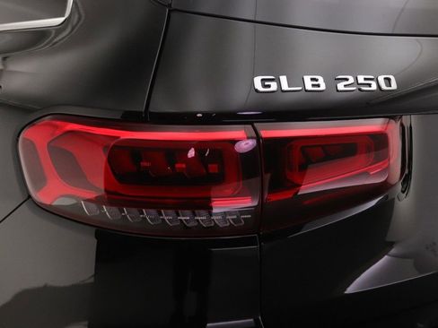 Certified 2023 Mercedes-Benz GLB 250 image 21