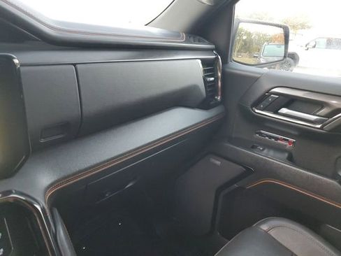 Used 2022 GMC Sierra 1500 AT4 w/ AT4 Premium Package image 26