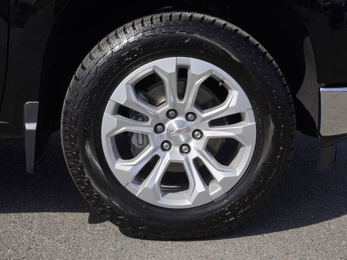 Used 2023 Chevrolet Silverado 1500 LTZ AWD/4WD image 10