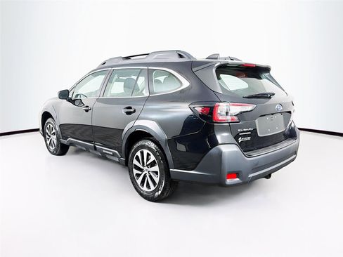 Used 2024 Subaru Outback AWD/4WD image 9