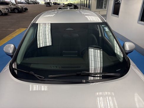 Used 2023 Nissan Rogue SV AWD/4WD image 11