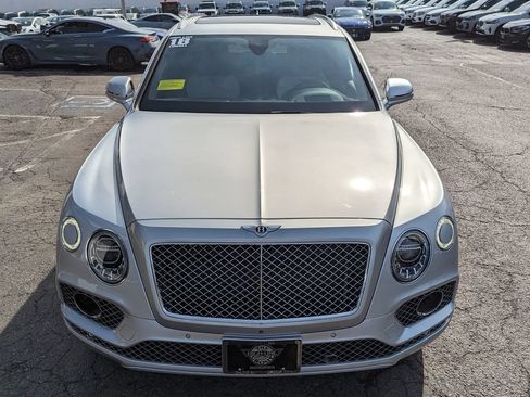 Used 2018 Bentley Bentayga AWD/4WD image 3