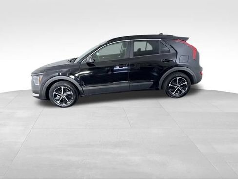 Certified 2024 Kia Niro EX FWD image 10