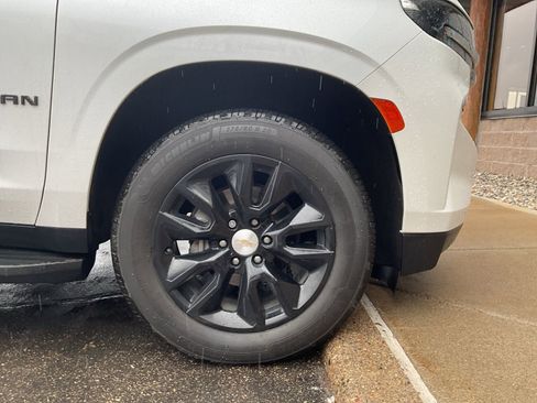 Used 2022 Chevrolet Suburban LT w/ Max Trailering Package image 21