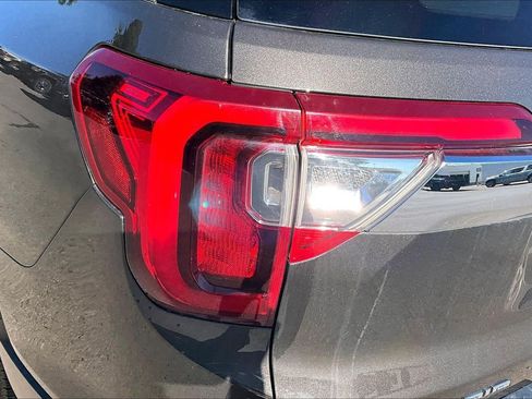 Used 2020 GMC Acadia SLT FWD image 28
