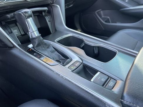 Used 2018 Honda Accord Sport image 21