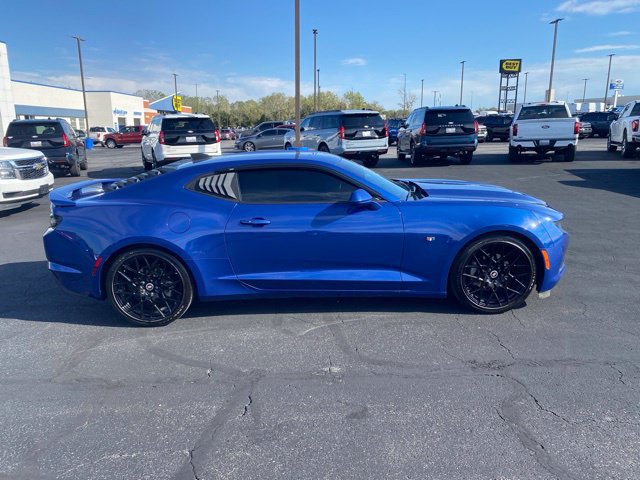 Used 2020 Chevrolet Camaro LT w/ Technology Package RWD image 6
