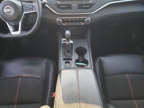 Used 2020 Nissan Altima 2.5 SR image 19