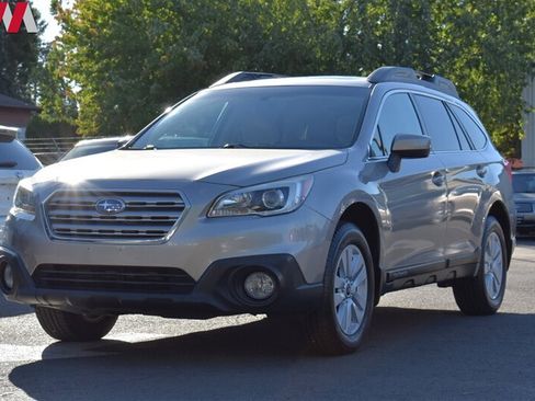 Used 2015 Subaru Outback 2.5i Premium AWD/4WD image 8