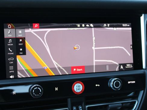 New 2026 Porsche Macan GTS image 18