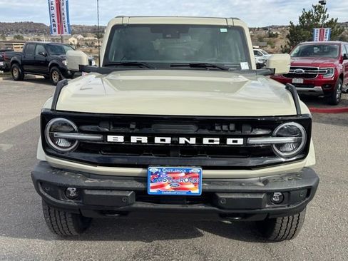 New 2025 Ford Bronco Outer Banks image 8