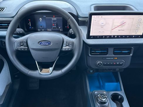 New 2026 Ford Maverick XLT w/ XLT Luxury Package FWD image 13