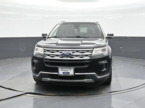 Used 2018 Ford Explorer Limited w/ Equipment Group 301A FWD image 12