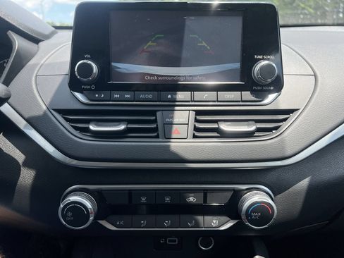 Certified 2024 Nissan Altima 2.5 S FWD image 6