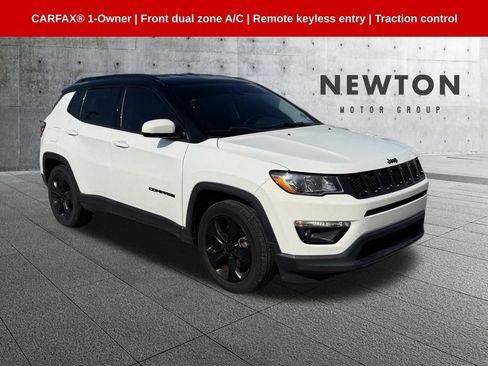 Used 2021 Jeep Compass Latitude FWD image 1