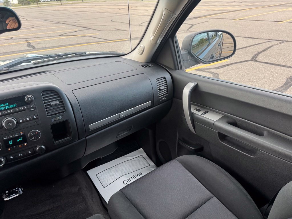 Used 2010 Chevrolet Silverado 1500 LT w/ Power Pack Plus AWD/4WD image 17