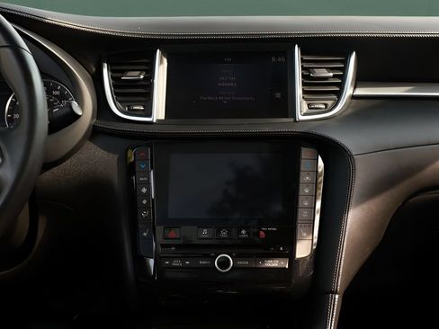 Used 2021 INFINITI QX50 Luxe w/ Accent Package FWD image 40