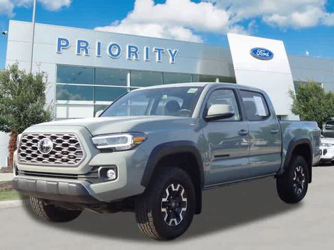 Used 2023 Toyota Tacoma TRD Off-Road AWD/4WD image 1