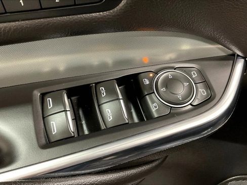 Used 2023 Cadillac XT4 Premium Luxury image 38