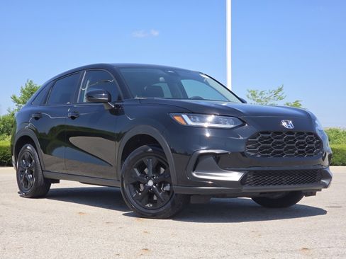 Used 2024 Honda HR-V LX image 2
