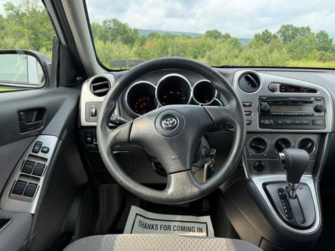 Used 2007 Toyota Matrix w/ PWR Pkg FWD image 9