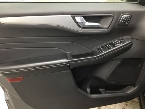 Used 2023 Ford Escape Platinum AWD/4WD image 8