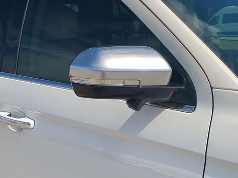 Certified 2023 Ford Expedition Platinum AWD/4WD image 10