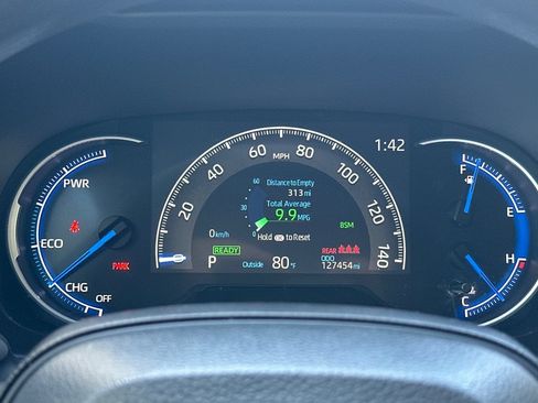 Used 2024 Toyota RAV4 LE AWD/4WD image 23