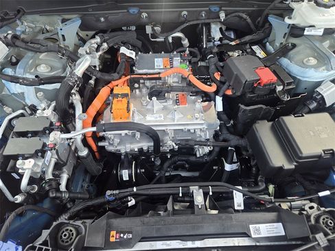 New 2026 Cadillac Vistiq Sport w/ LPO, Floor Liner Package image 31