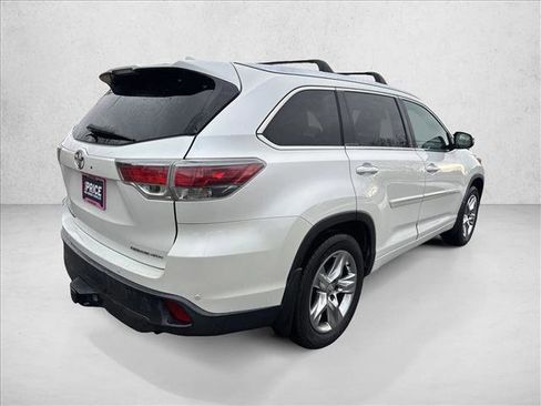 Used 2015 Toyota Highlander Limited Platinum image 6