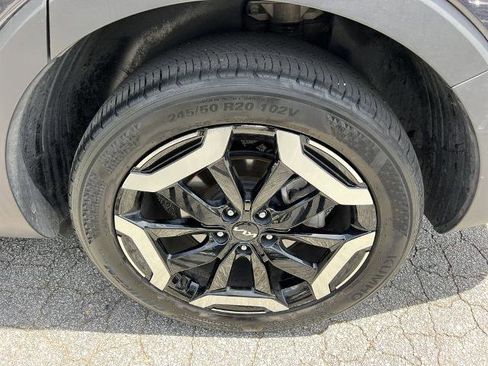 Used 2025 Kia Telluride S FWD image 16