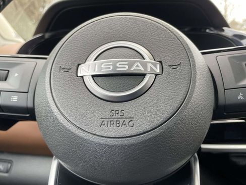 Used 2024 Nissan Pathfinder Platinum image 31