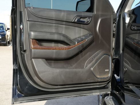 Used 2016 Chevrolet Tahoe LT AWD/4WD image 17