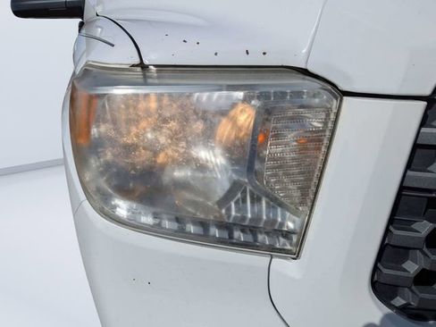 Used 2017 Toyota Tundra SR5 AWD/4WD image 8