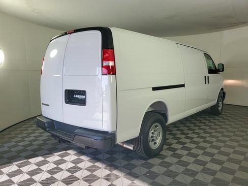 New 2026 Chevrolet Express 3500 Extended w/ Driver Convenience Package RWD image 4