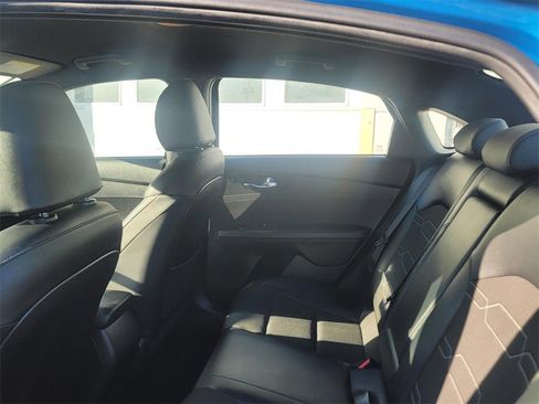 Used 2022 Kia Forte GT-Line image 12