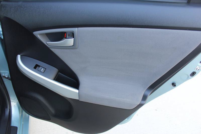 Used 2015 Toyota Prius Two FWD image 17