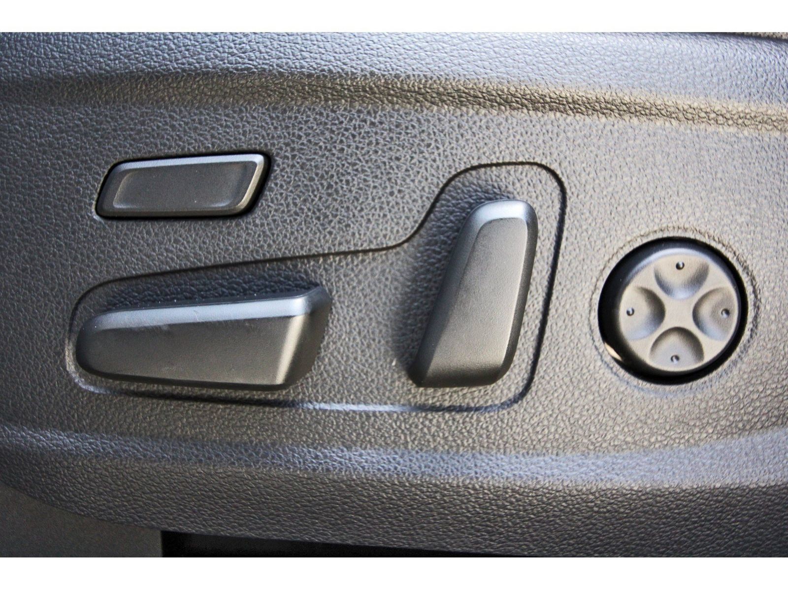 Used 2023 Hyundai Santa Fe Limited AWD/4WD image 32