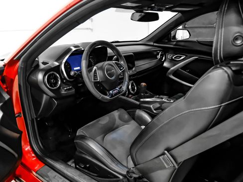 Used 2019 Chevrolet Camaro SS RWD image 14