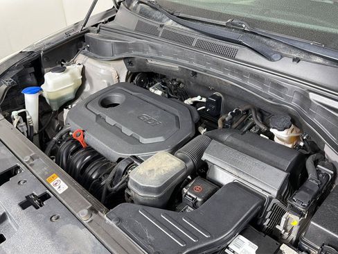 Used 2018 Hyundai Santa Fe Sport AWD/4WD image 11