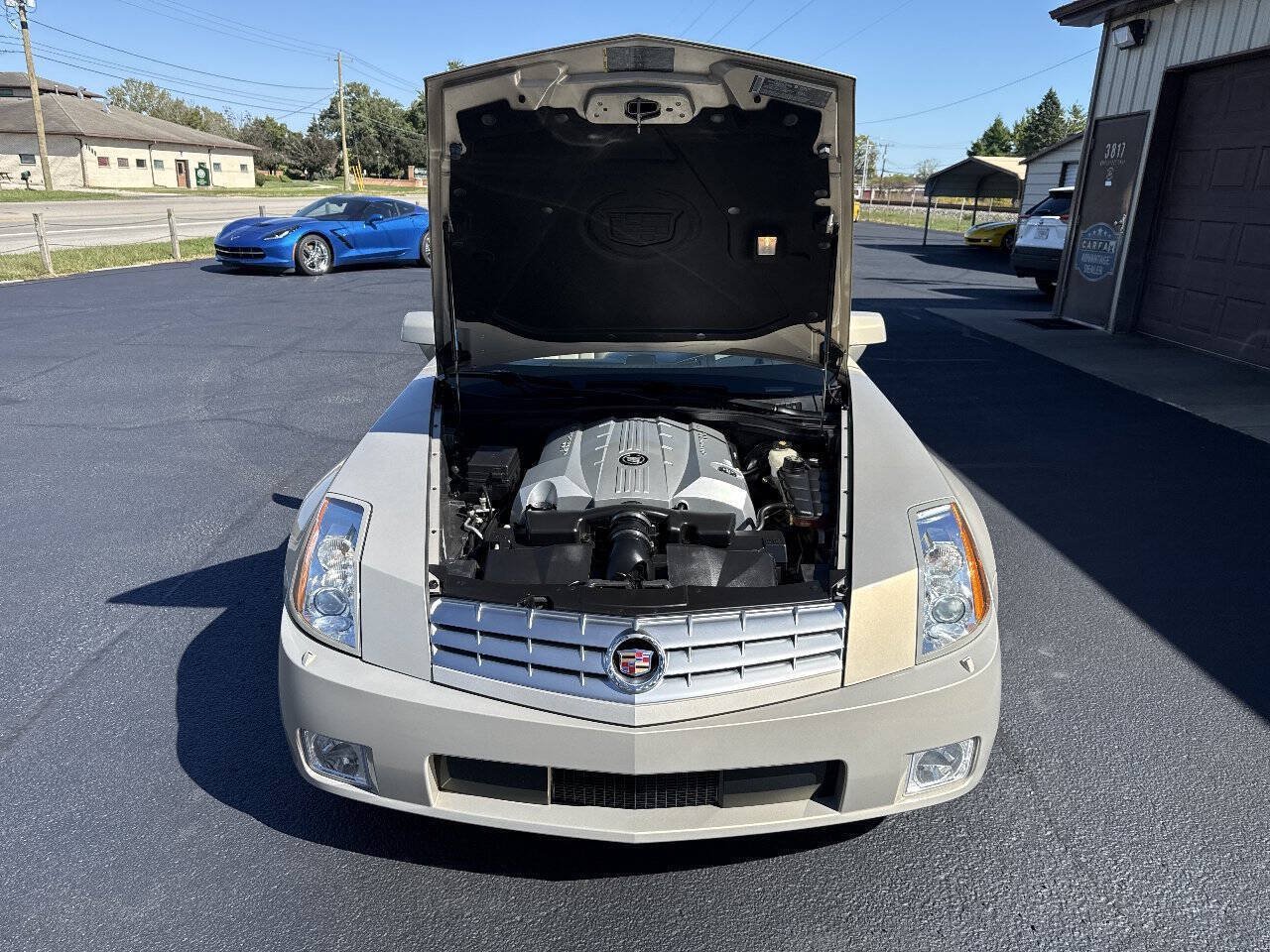 Used 2006 Cadillac XLR RWD image 84